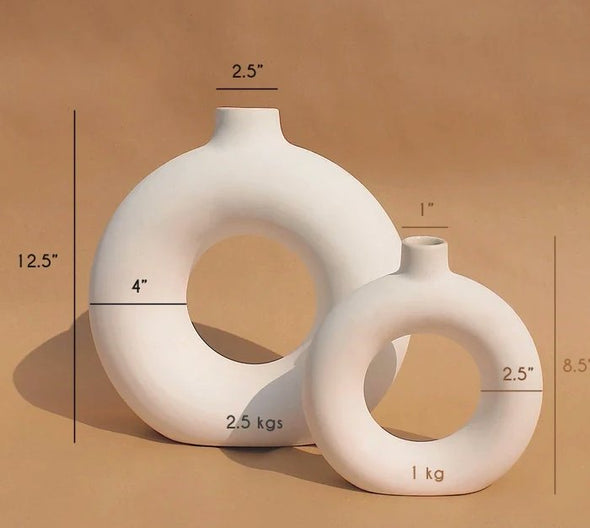 Small Off-White Eternity Vase - Centered, Inc.